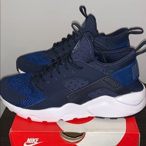 Nike Air Hurache Ultra